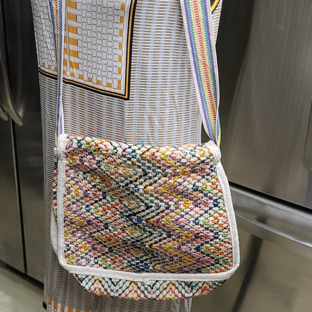 Crossbody - Picture 5 of 7